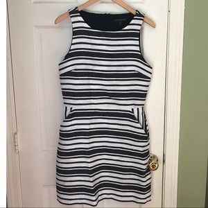 Banana republic white & blue striped dress